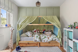 Photo 16- click for photo gallery